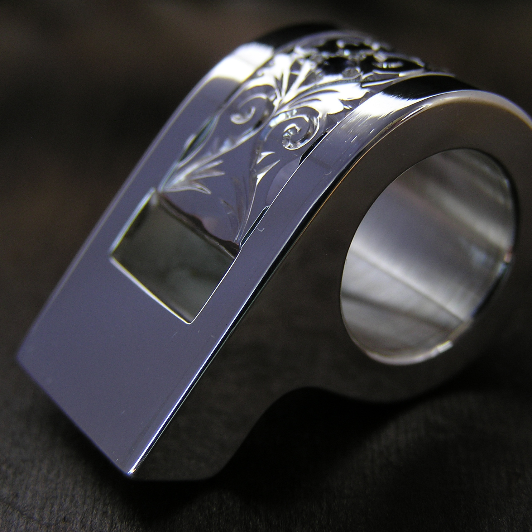 HBK301_04